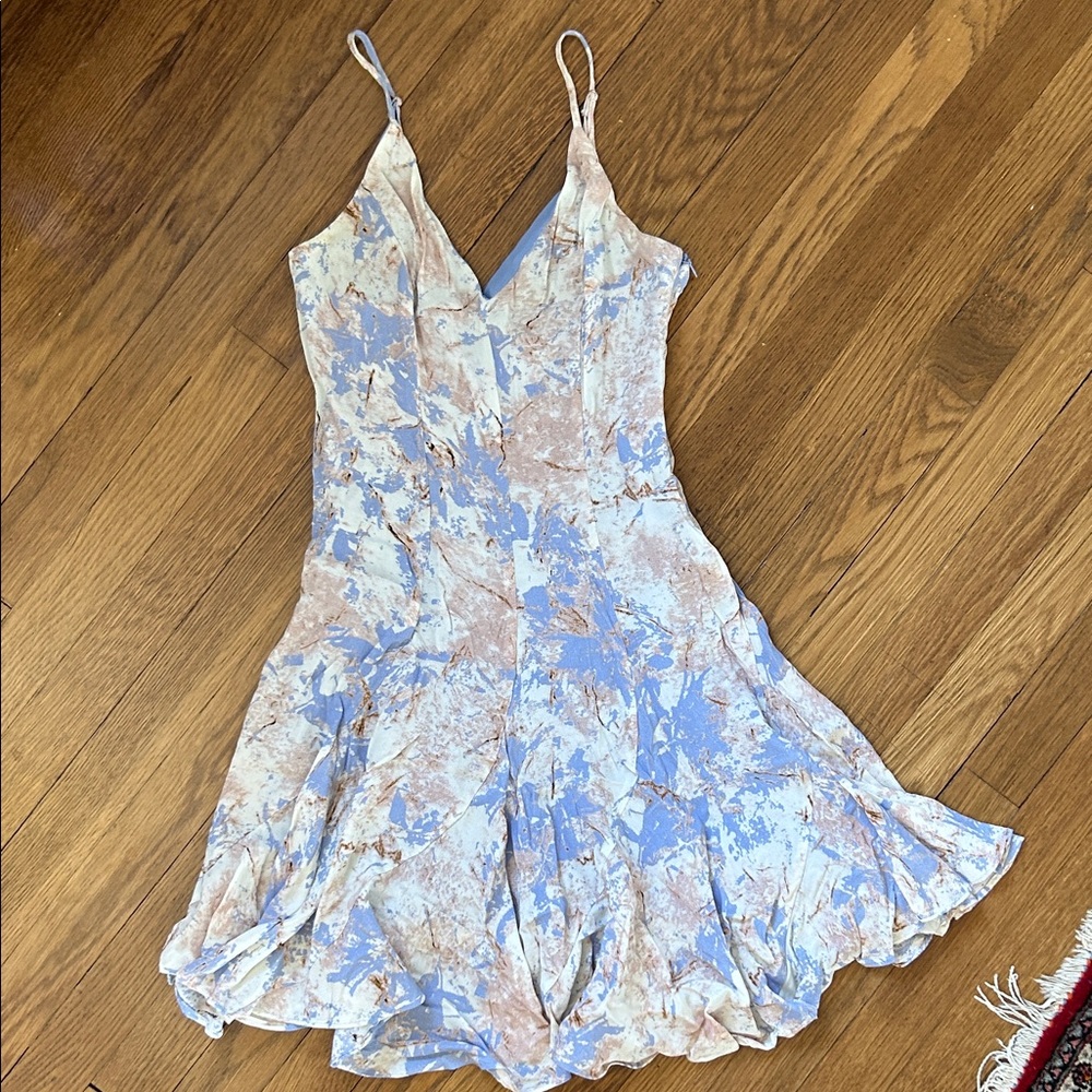 Astr Women’s Sleeveless V-Neck Blue & Cream Floral Slip Dress